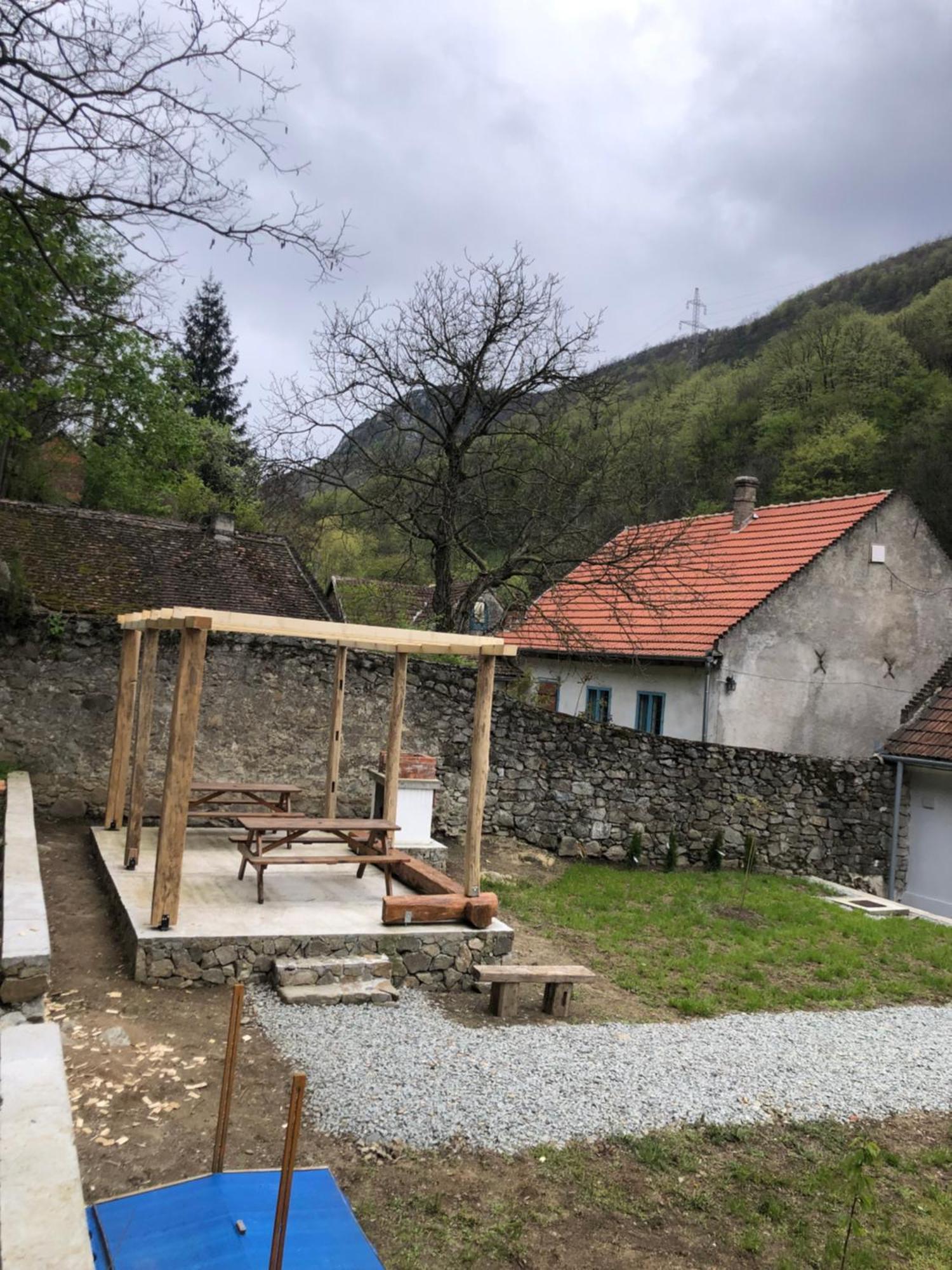 Sasca 362 Ap1 Villa Sasca Montană Buitenkant foto